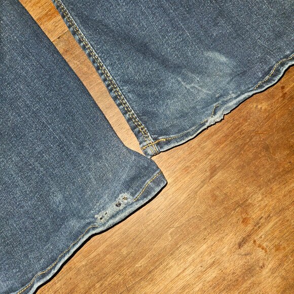 Kut from the Kloth Jeans 16 W - Picture 6 of 6